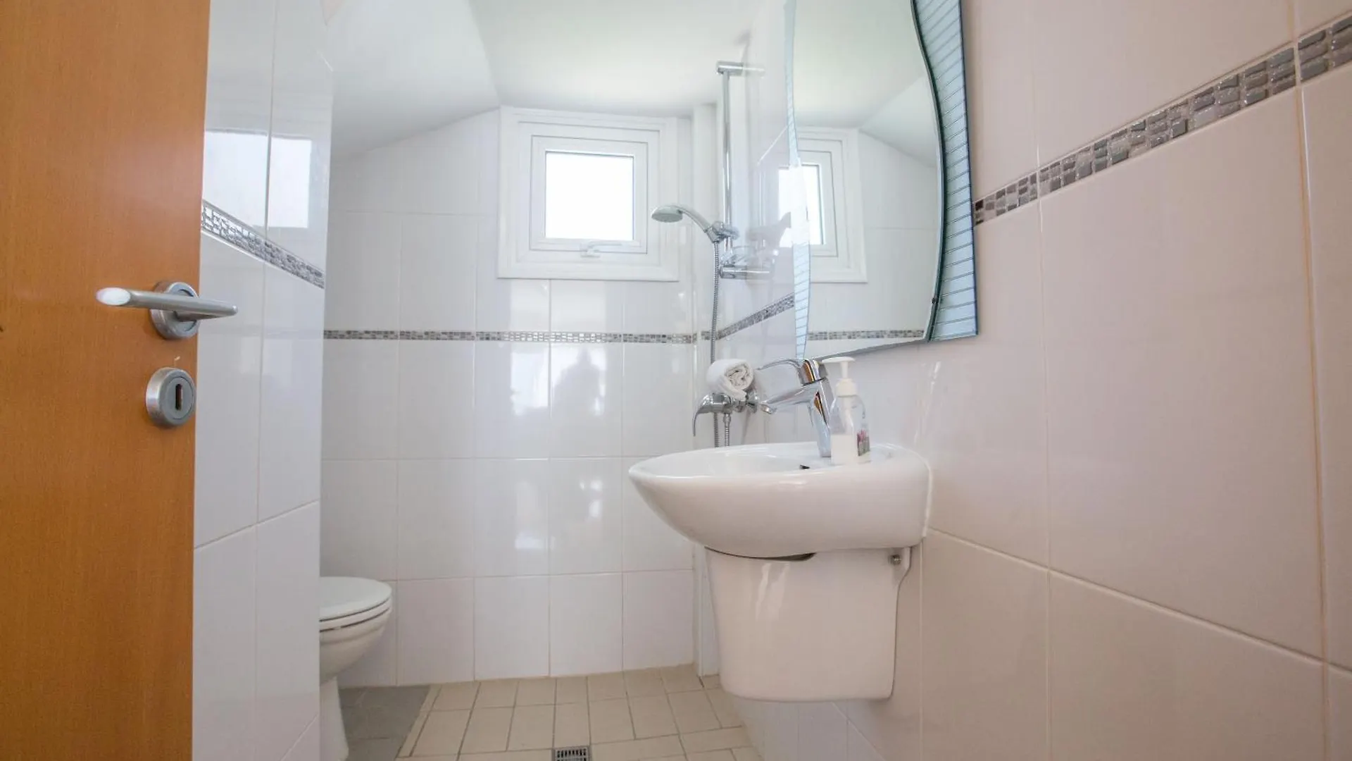 Schoene Villa Direkt Am Meer Protaras 0*,  Chipre